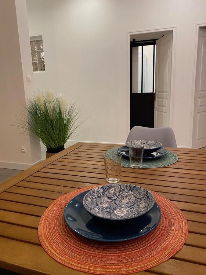 La Maison D'Angelique - Colocation Hoteliere A 150M Gare Tgv- Grande Cuisine Equipee & Salon - Fibre - Netflix Niort Ngoại thất bức ảnh