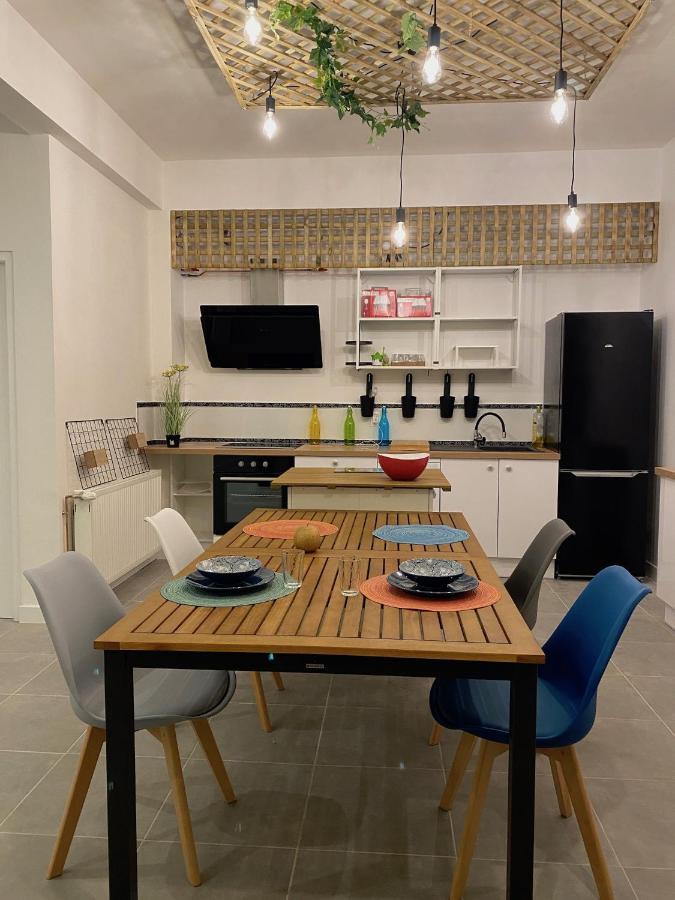 La Maison D'Angelique - Colocation Hoteliere A 150M Gare Tgv- Grande Cuisine Equipee & Salon - Fibre - Netflix Niort Ngoại thất bức ảnh