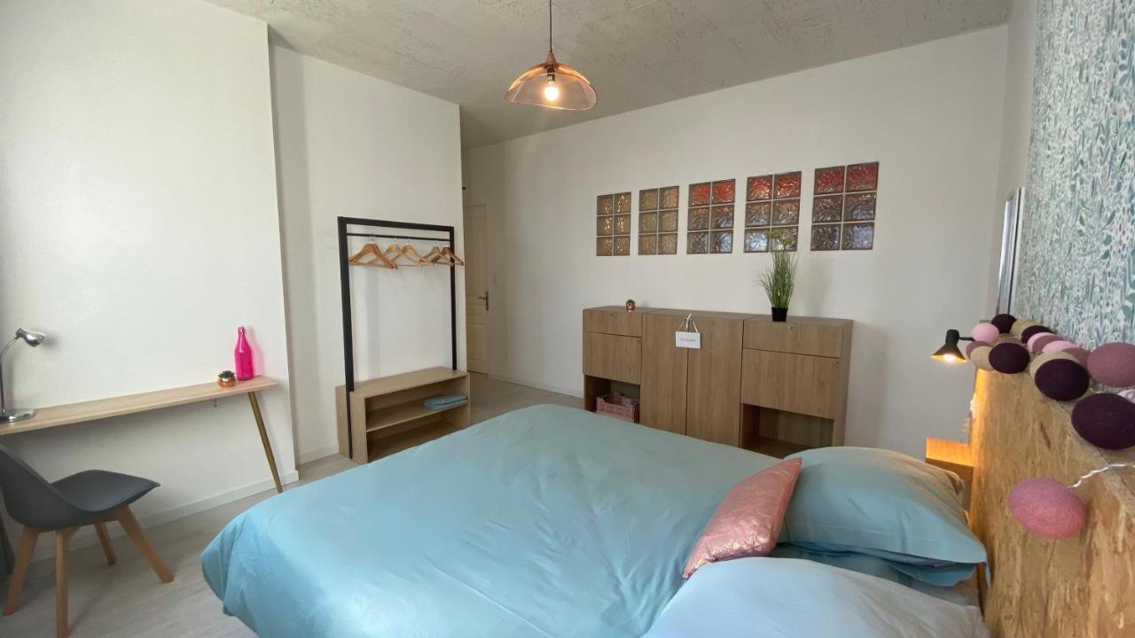 La Maison D'Angelique - Colocation Hoteliere A 150M Gare Tgv- Grande Cuisine Equipee & Salon - Fibre - Netflix Niort Ngoại thất bức ảnh