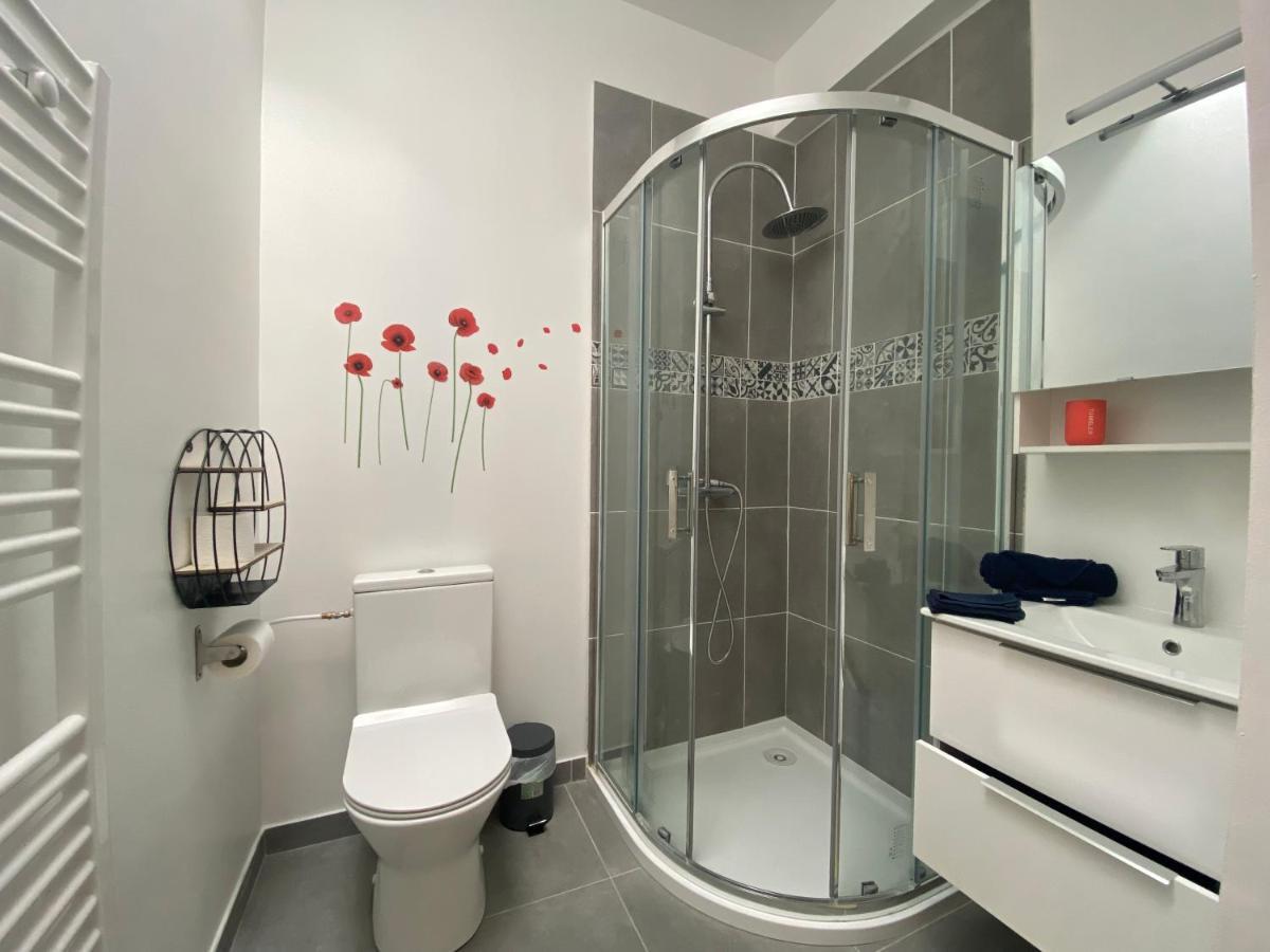 La Maison D'Angelique - Colocation Hoteliere A 150M Gare Tgv- Grande Cuisine Equipee & Salon - Fibre - Netflix Niort Ngoại thất bức ảnh