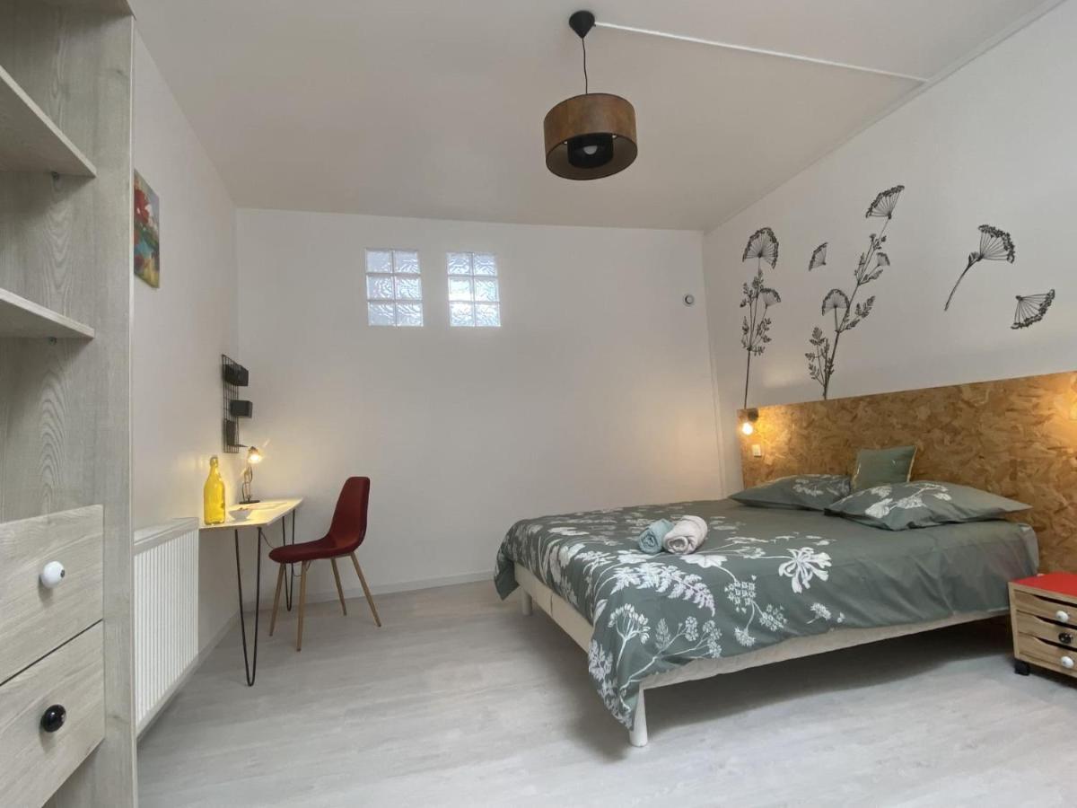 La Maison D'Angelique - Colocation Hoteliere A 150M Gare Tgv- Grande Cuisine Equipee & Salon - Fibre - Netflix Niort Ngoại thất bức ảnh