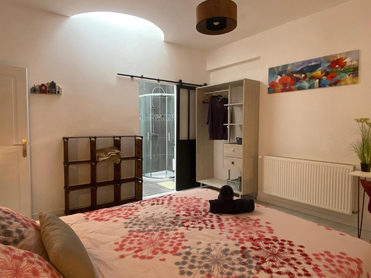 La Maison D'Angelique - Colocation Hoteliere A 150M Gare Tgv- Grande Cuisine Equipee & Salon - Fibre - Netflix Niort Ngoại thất bức ảnh